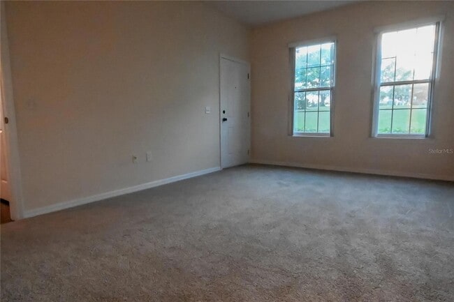 Building Photo - 704 Monroe Cir