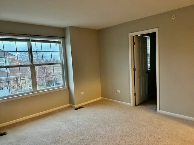 Building Photo - 2978 Henley Ln