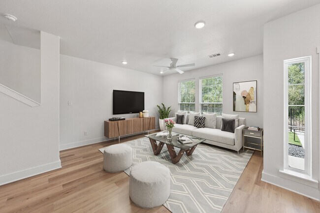 Building Photo - 522 Mercado St