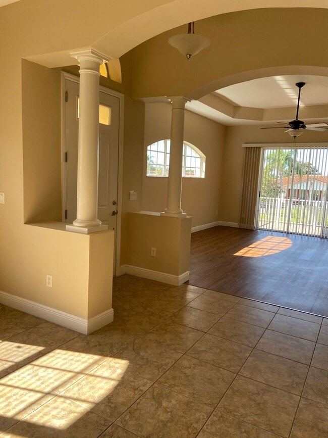 Building Photo - Beautiful Gulf Harbor Villa