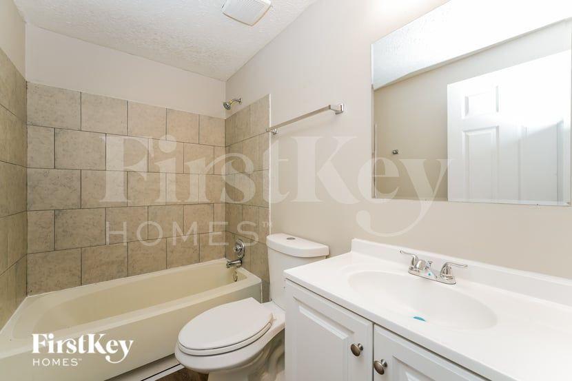 Building Photo - 1362 Tucker Woods Dr NW