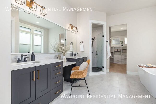 Building Photo - 3570 E Interstellar Ct