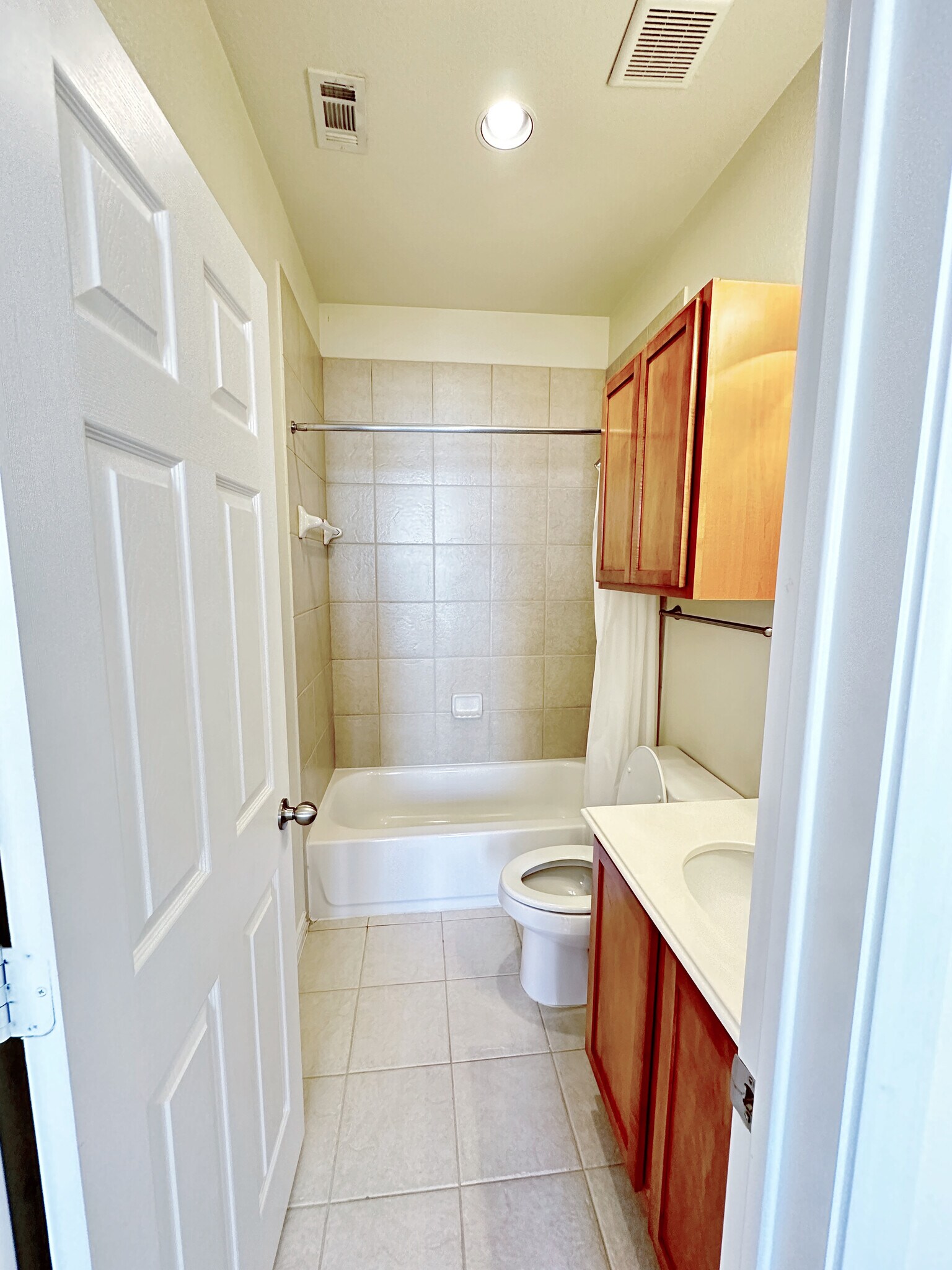 Building Photo - 1206 Emerald Glen