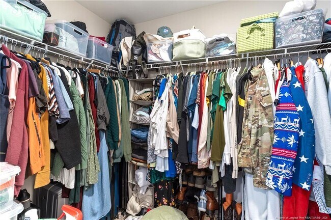 Building Photo - 50 Basswood Ct