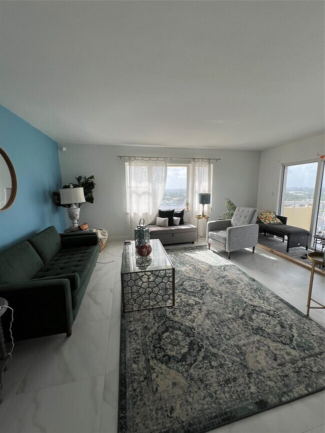 Building Photo - 1200 Hibiscus Ave