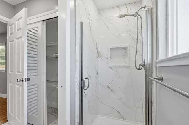 Building Photo - Wow! What a Great Home! Available Now!