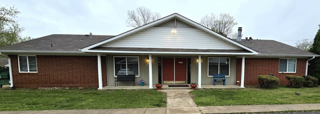 Primary Photo - Fountain Plaza Apartments