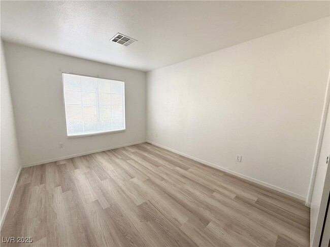 Building Photo - 61 Belle Point Ave