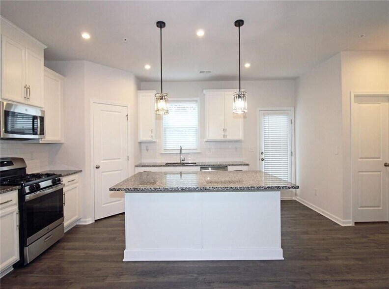 Building Photo - 1640 Coasta Way
