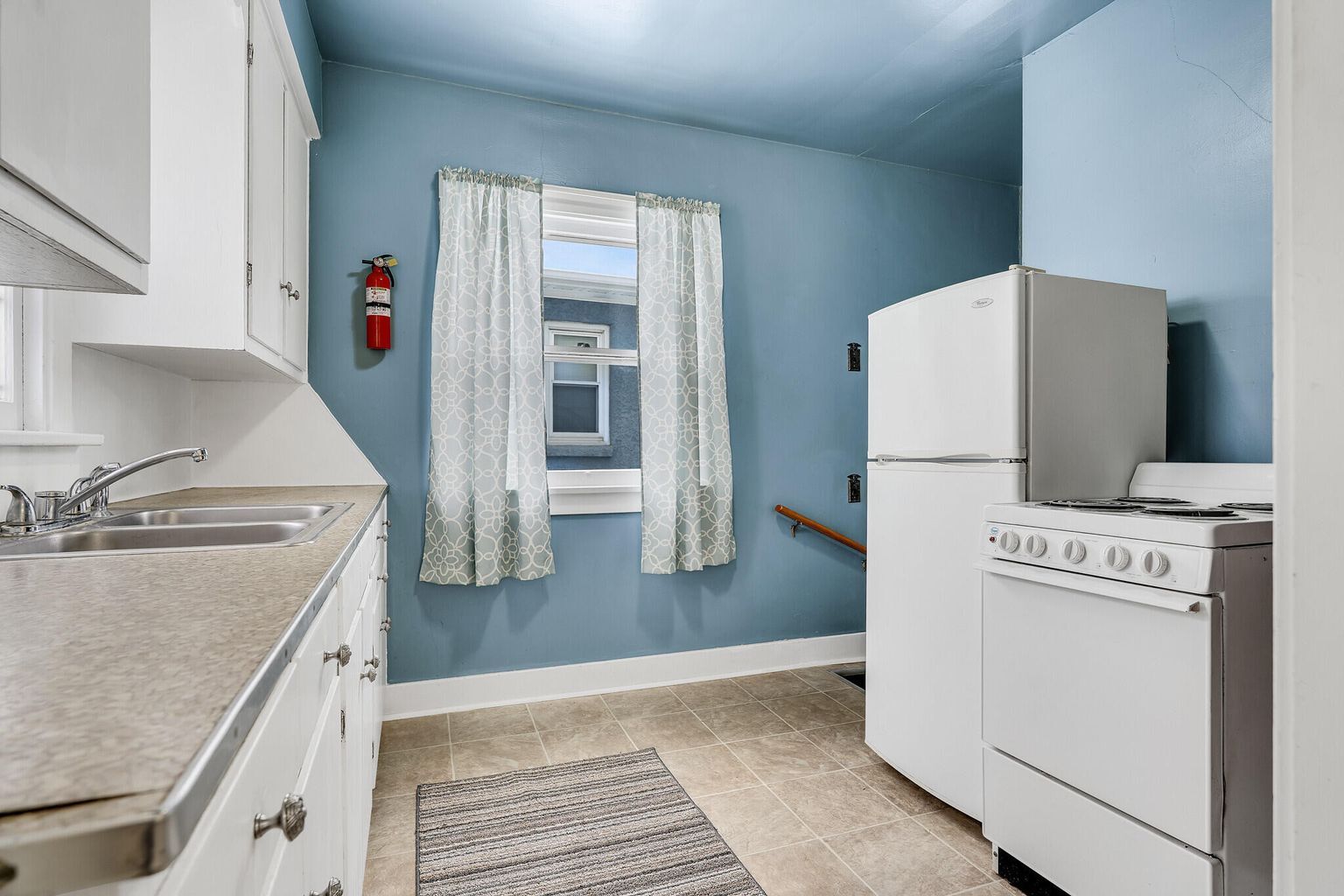 Building Photo - 304 Losey Blvd S