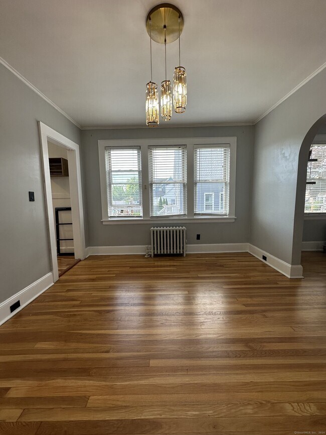 Building Photo - 83 High Park Ave