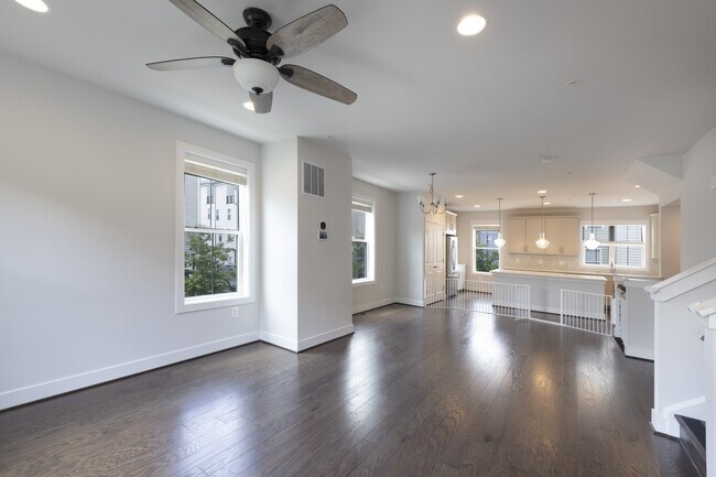 Building Photo - 2375 Wyeth St