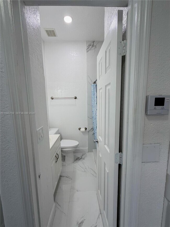 Building Photo - 16242 SW 42nd Terrace