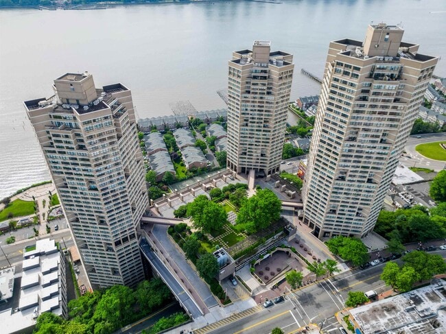 Building Photo - 7004 JFK Blvd E