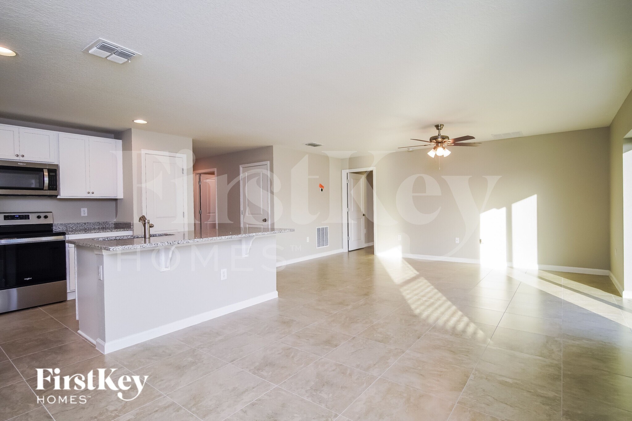 Building Photo - 341 S Haven Ct