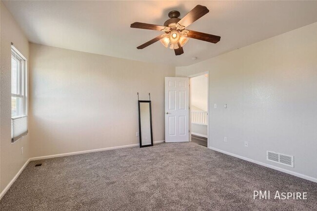 Building Photo - Beautiful 4-Bedroom Home with Garage & Fenced Yard