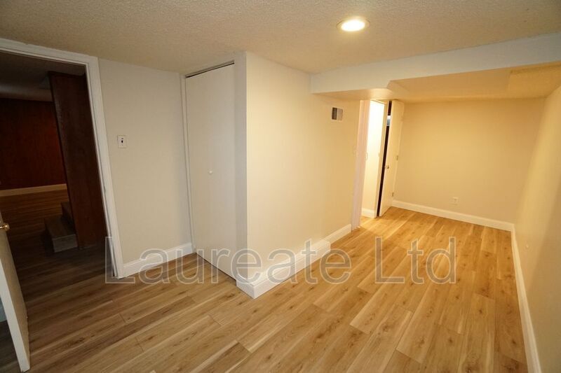 Building Photo - 3095 Elm St