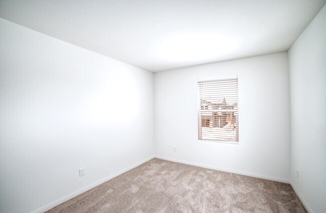 Building Photo - MOVE-IN READY! AMAZING 2023 3-BEDS 2.5 BAT...