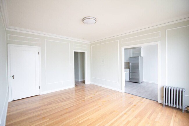 Building Photo - 1635 Gough St