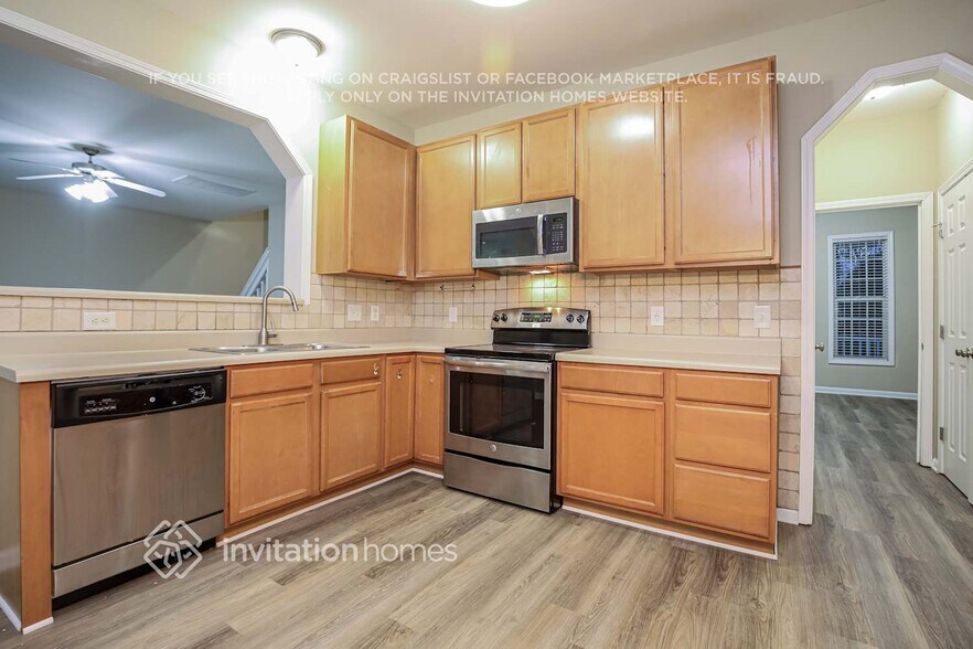 Building Photo - 7807 Green Mill Dr