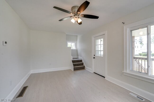 Building Photo - 5141 Clement Ave