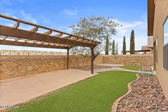 Building Photo - 1328 Dominic Anakin Dr