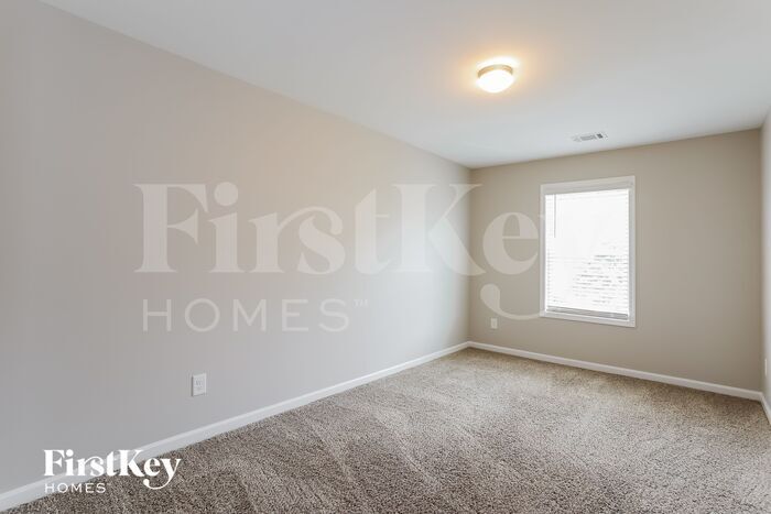 Building Photo - 211 Preserve Dr