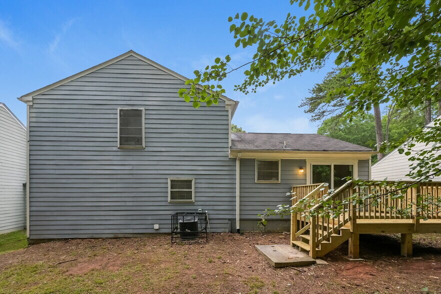 Building Photo - 1338 Mill Lake Cir