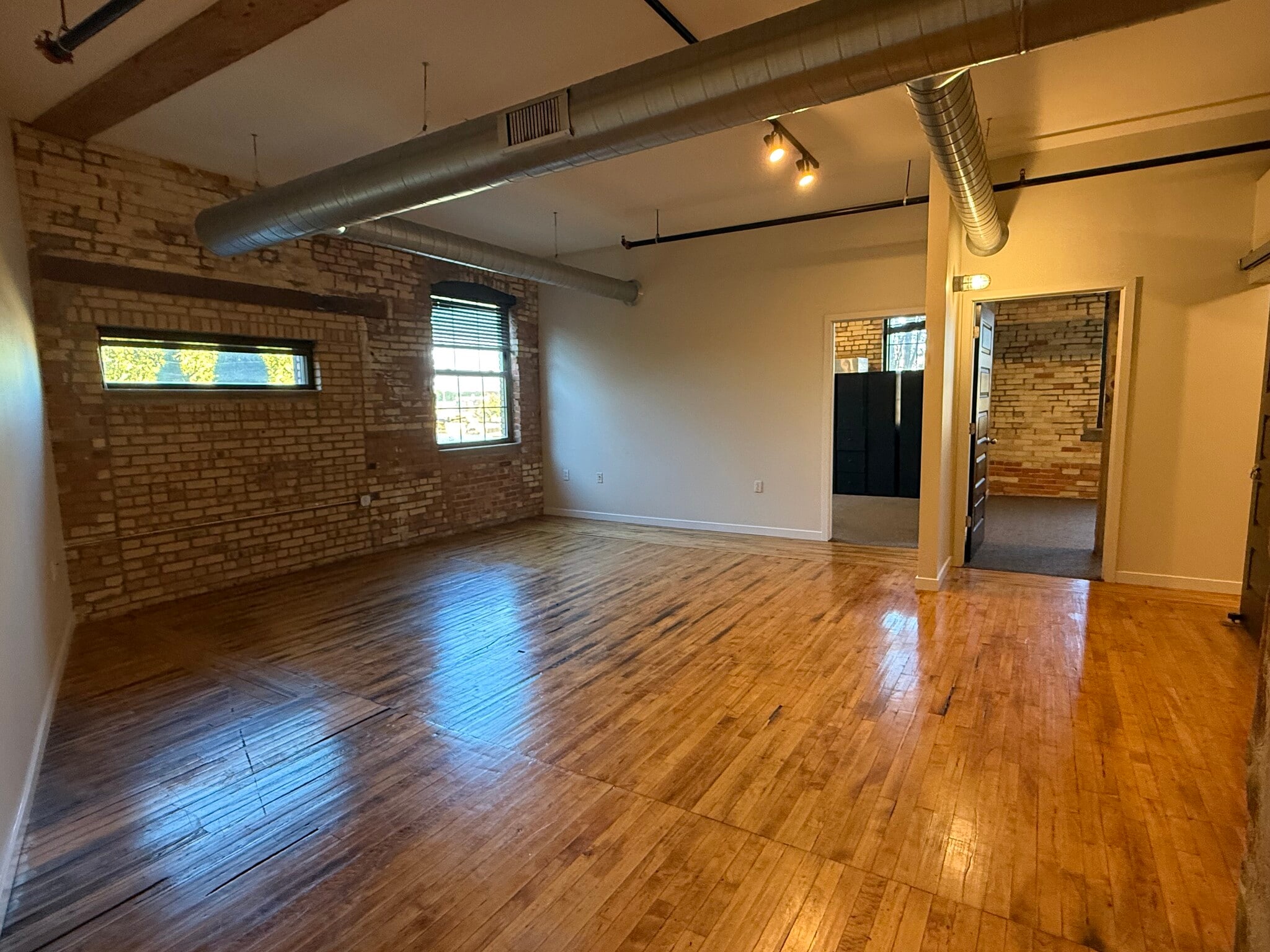 Living Area - 148 S River Ave