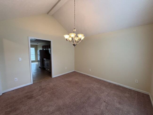 Building Photo - Weather Stone Subdivision!!