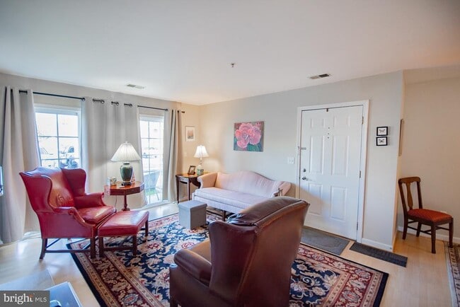 Building Photo - 152 Brookland Ct