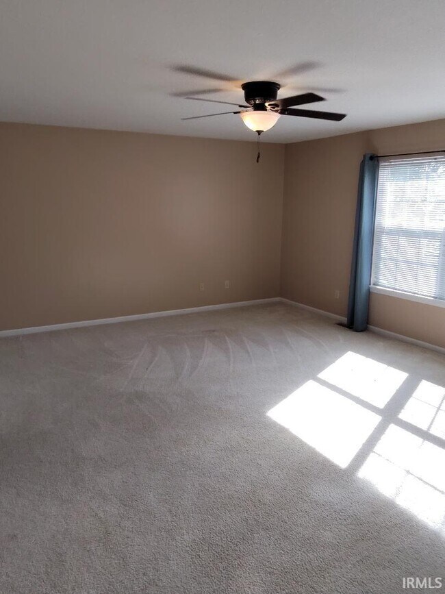 Building Photo - 9509 Hidden Village Pl