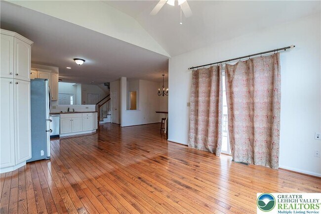 Building Photo - 5811 Fresh Meadow Dr