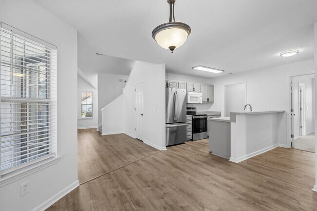 Building Photo - Gorgeous Totally Remodeled 3/3 w/ 2 Car Garage in Surfside-Small Dog Permitted