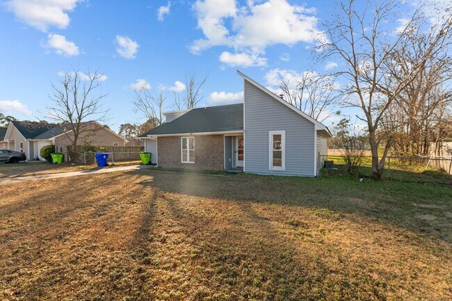 Building Photo - 308 Panther Trail