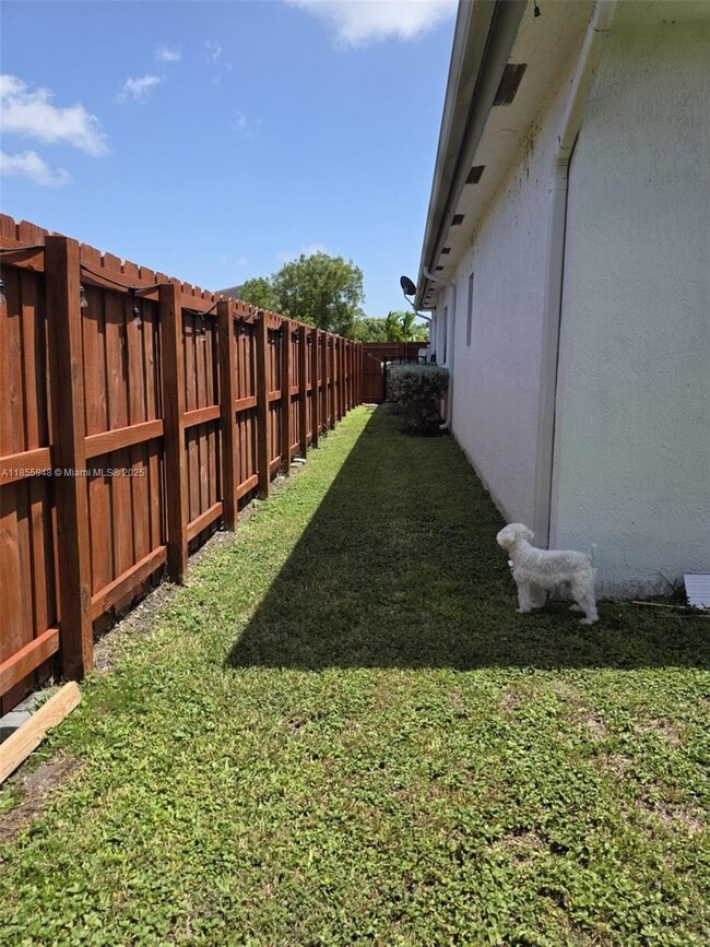 Building Photo - 10965 SW 169th Terrace