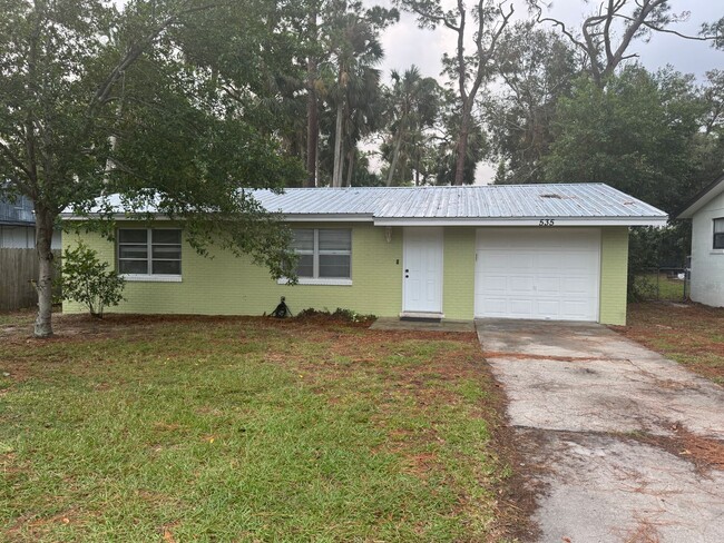 Primary Photo - Updated 2 bedroom in South Daytona