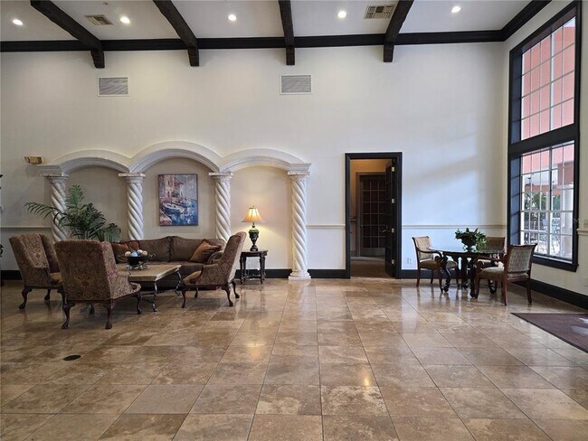 Building Photo - 4170 Central Sarasota Pkwy