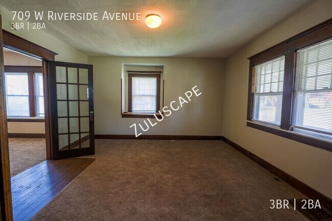 Building Photo - 709 W Riverside Ave