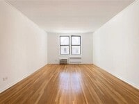 Building Photo - 488 Ocean Pkwy