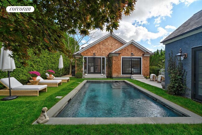 Building Photo - 95 Fordham Rd