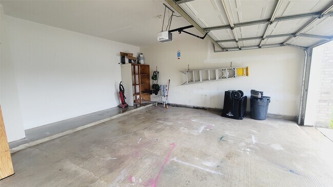 Building Photo - 20934 Carmel Valley Dr