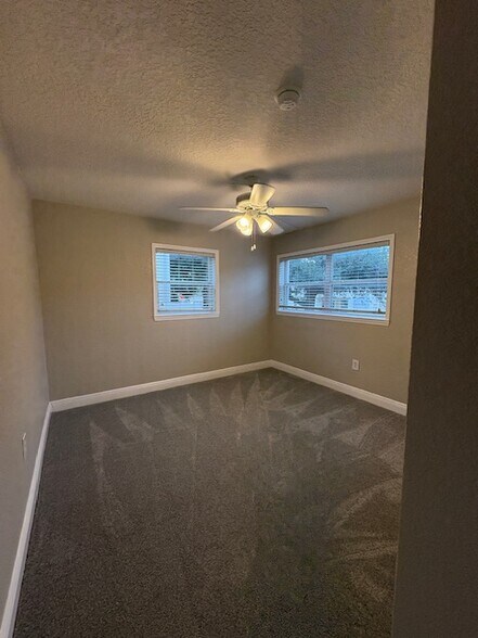 Bedroom 1 - 225 E New Hampshire St