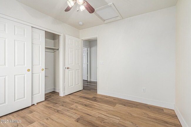 Building Photo - 602 W Canary Way