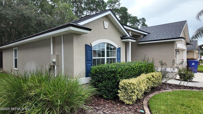 Building Photo - 1060 Beckingham Dr