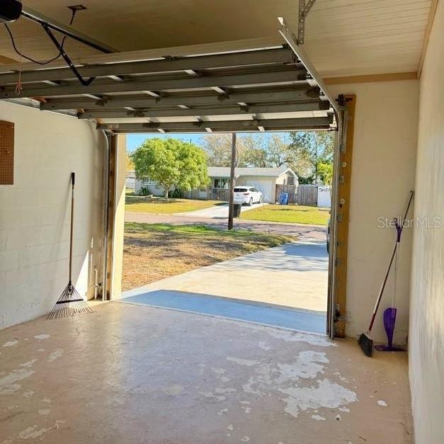 Building Photo - 5520 Hobson St NE