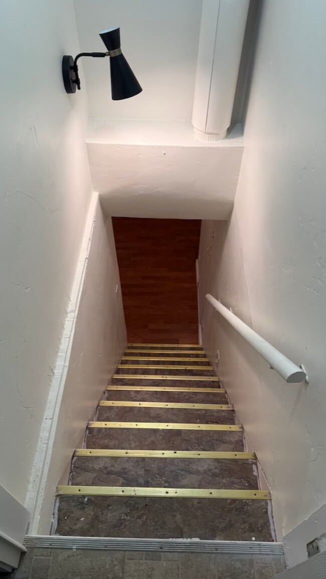 Building Photo - 678 S Dakota St