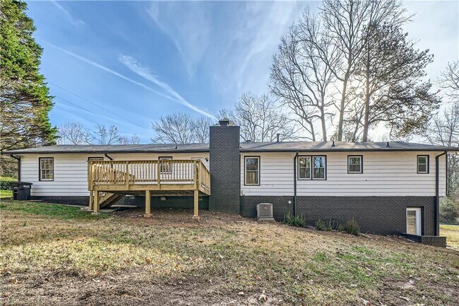 Building Photo - 3285 Mar Lanta Dr
