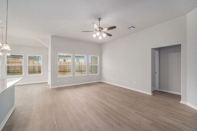 Building Photo - COMING JUNE 2026 LIKE NEW --- Stunning 4 bedroom home In Lake Conroe Hills