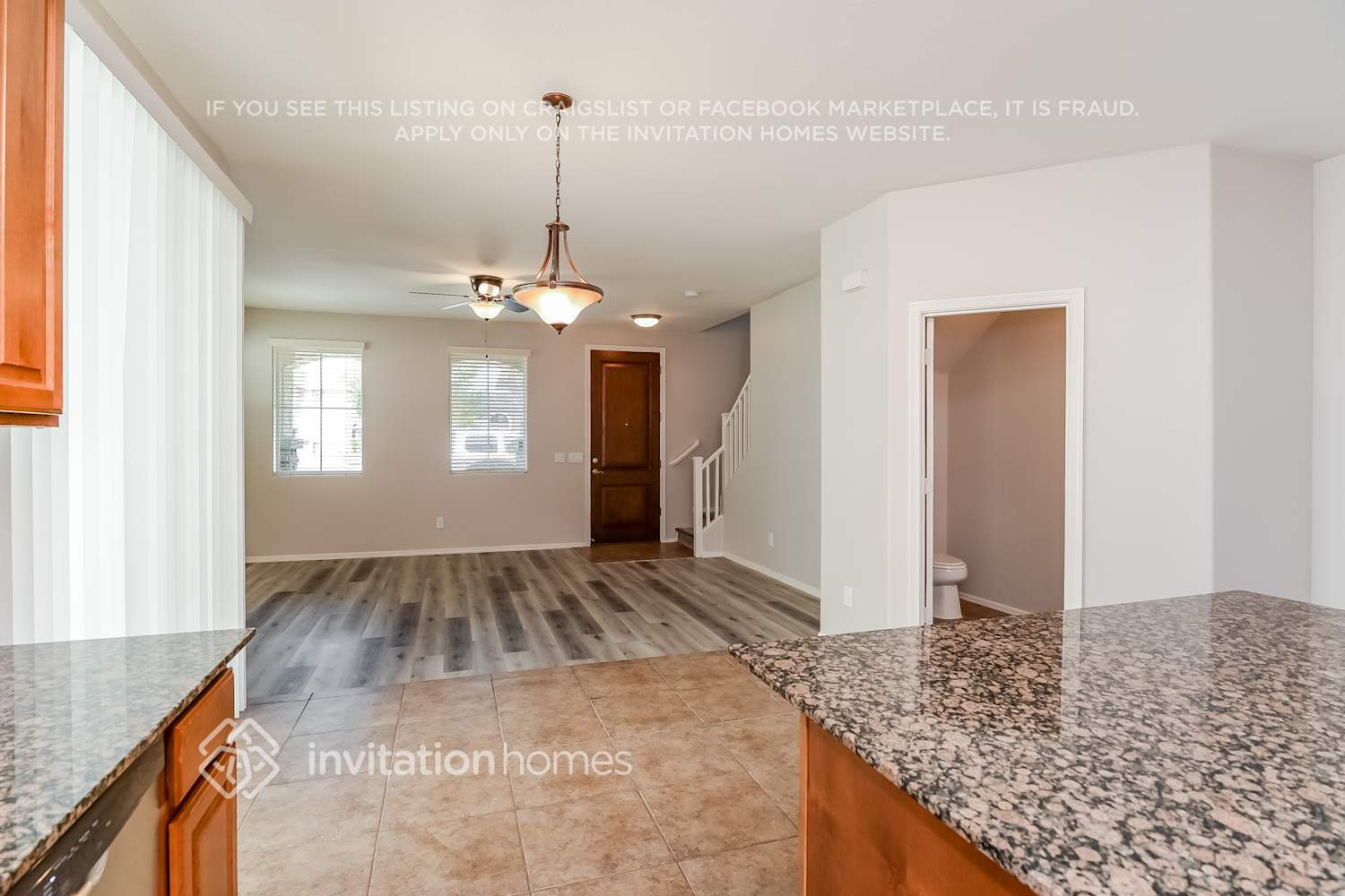 Building Photo - 10135 E Isleta Ave